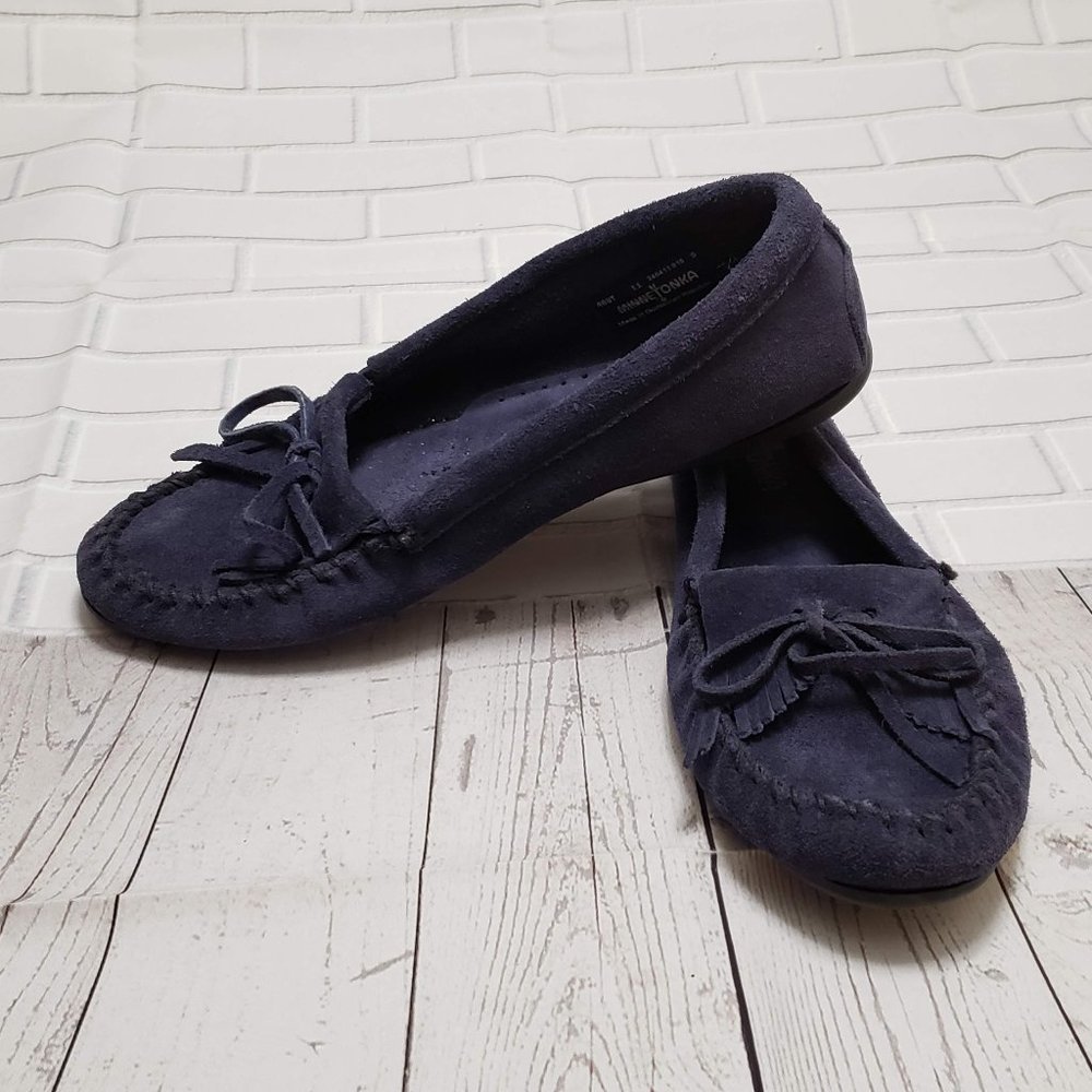 Minnetonka Sz 11 Women's Kilty Navy Slippers